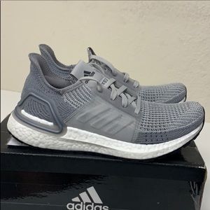 New Adidas Ultraboost Women’s size 6